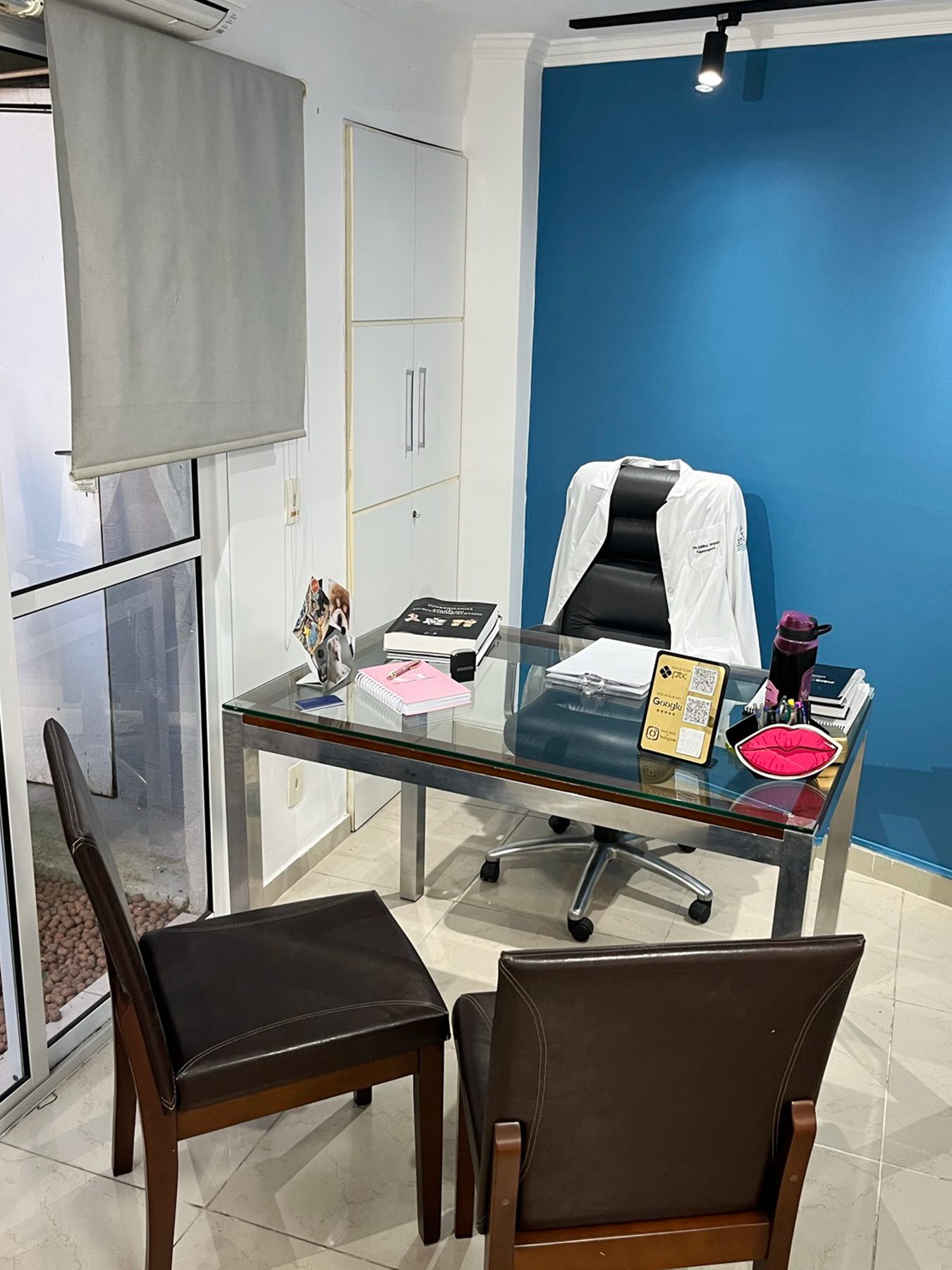Sala de consulta da Clínica Sampieri
